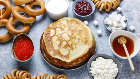 Масляна в 2022 році: коли будемо пекти млинці і веселитися