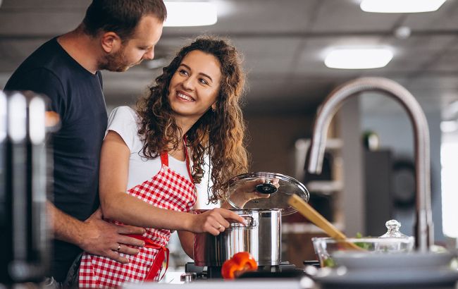 Шеф-кухар розповів, як легко приготувати солодкий японський омлет: сніданок буде ідеальним!