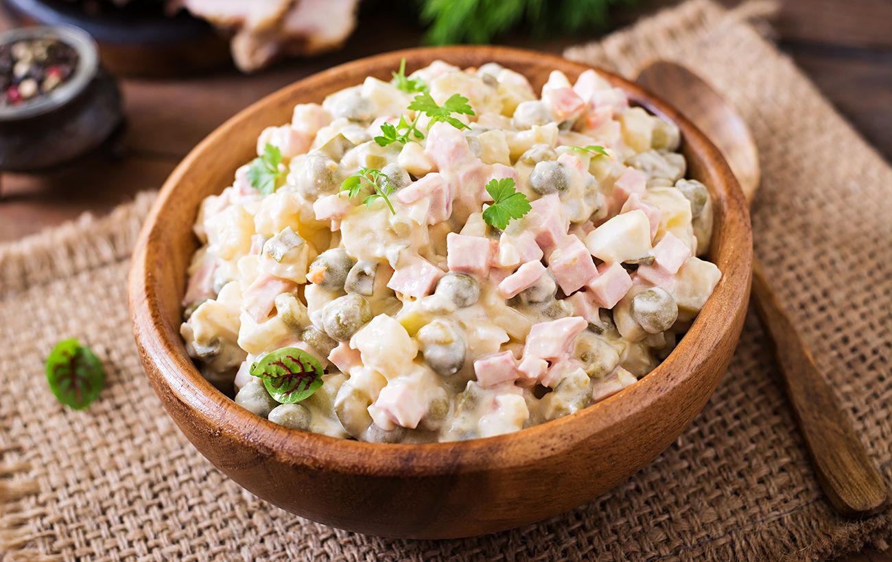 Салат Оливье: рецепт с фото и секретами приготовления