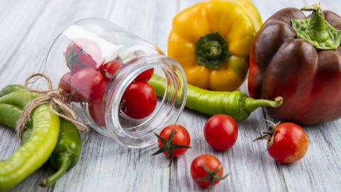 Їсти овочі з городу після равликів і слимаків категорично не можна: лікарі назвали причину