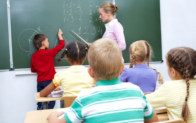 В Киевской области могут закрыть все школы: названа причина