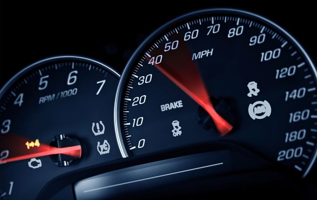 Українських водіїв попередили про обмеження швидкості з листопада: де саме