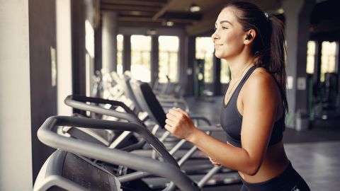 Киев ослабляет карантин: что откроют уже в пятницу, и когда пустят метро