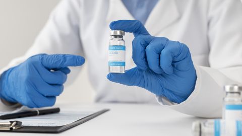 ВОЗ опровергла слухи о бесплодии после COVID-вакцинации