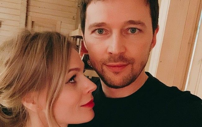 "Гарна сім'я": Ольга Фреймут похвалилася відпусткою з чоловіком у теплих краях