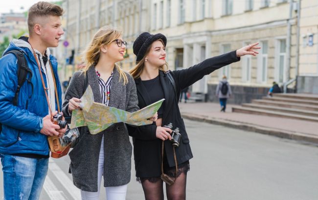 Какие 8 вещей иностранным туристам советуют не делать в Украине, а их это удивляет