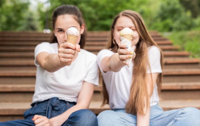 Ось що станеться з вашим організмом, якщо щодня їстимете морозиво