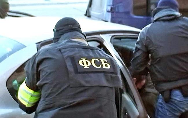 ФСБ заявила про "українські вербувальні пункти" на адмиінкордоні з Кримом