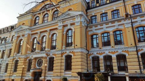 Globalmoney, яку звинувачують у співпраці з Росією, залишила БЦ "Ренесанс", - активісти