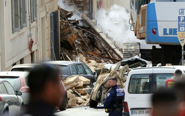 Обрушение дома в Марселе: под завалами могут находиться восемь человек
