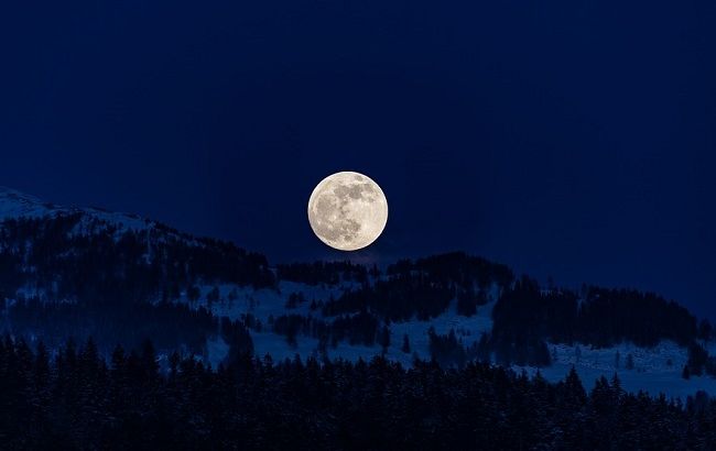 Повний місяць 19 лютого: що категорично заборонено робити в цей день