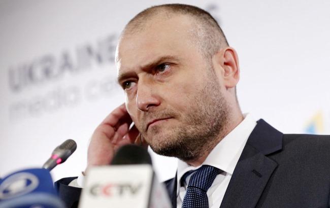 Стало відомо, скільки заробляє Дмитро Ярош