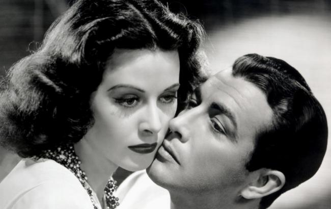 Google нарисовал роскошный дудл к дню рождения актрисы-изобретателя с украинскими корнями