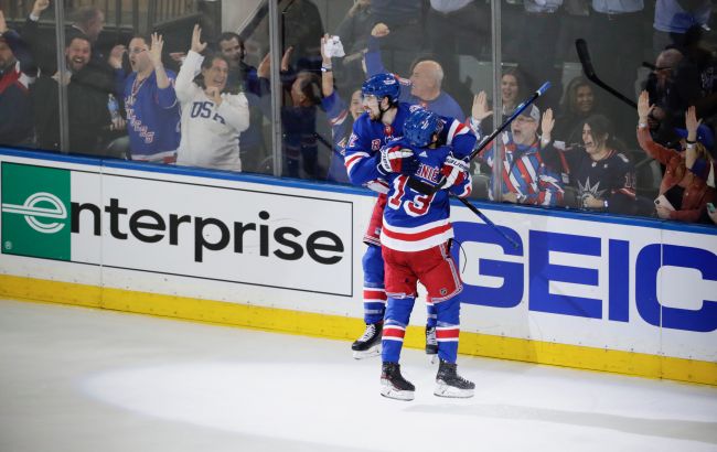 "Рейнджерс" розгромили "Тампу" та повели у фіналі Східної конференції НХЛ