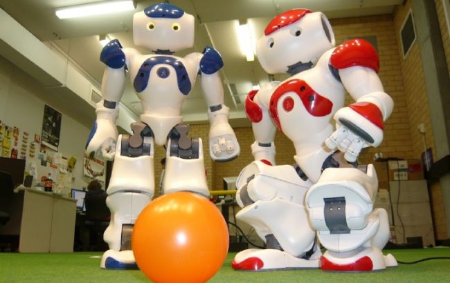 В ходе простого эксперимента у робота обнаружили признаки самосознания