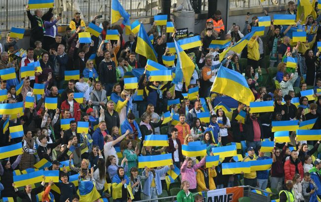 Сборная Украины побеждает Ирландию во втором тайме: видео гола