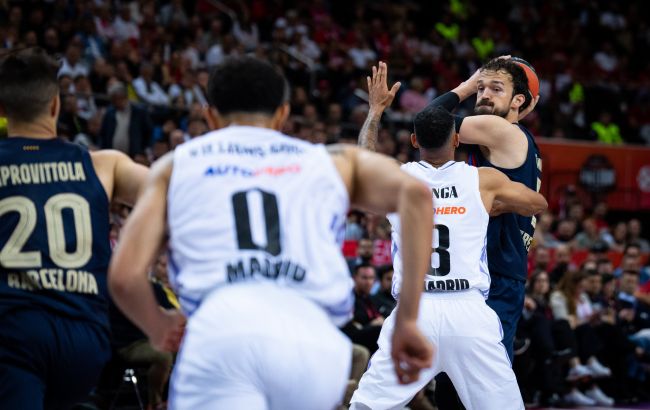 "Реал" выиграл баскетбольное Класико и сразится за трофей Евролиги с "Олимпиакосом"