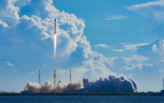 SpaceX вывела на орбиту еще партию спутников Starlink