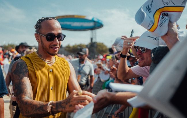 Хемілтон став співвласником 3-разових переможців Супербоула