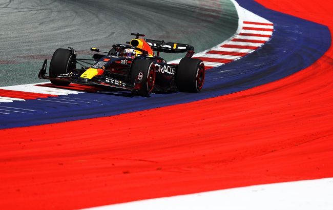 Ферстаппен виграв Гран-прі Австрії з лавиною штрафів для решти пілотів