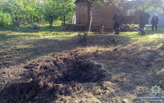 У Донецькій області обстріл бойовиків пошкодив житловий будинок