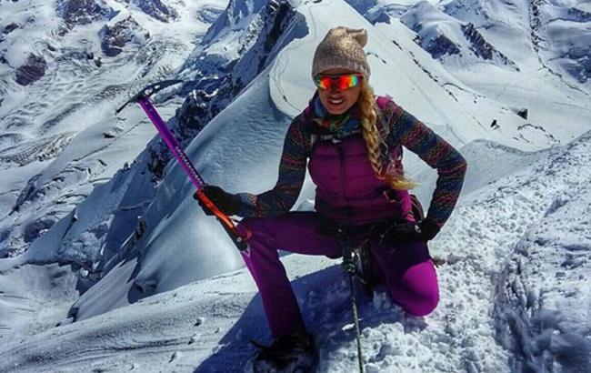 Звезда в шоке: известную альпинистку Ирину Галай заметили за рулем подшофе