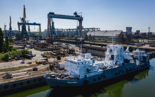 Командувач ВМС відзначив готовність заводу "Океан" до ремонту військових кораблів
