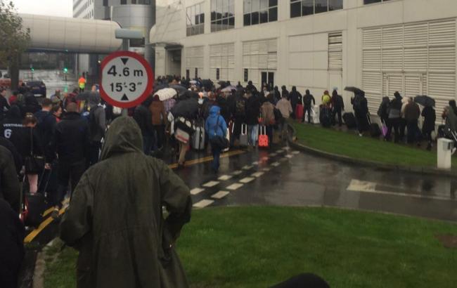 В Лондоне частично эвакуирован аэропорт Гатвик