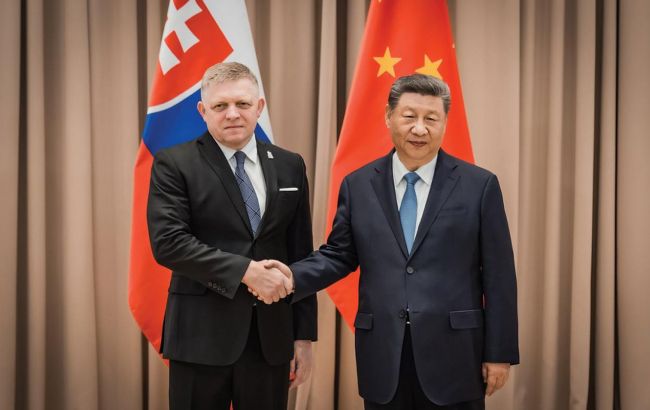 Сі Цзіньпін доручив Фіцо просувати китайські інтереси в Євросоюзі