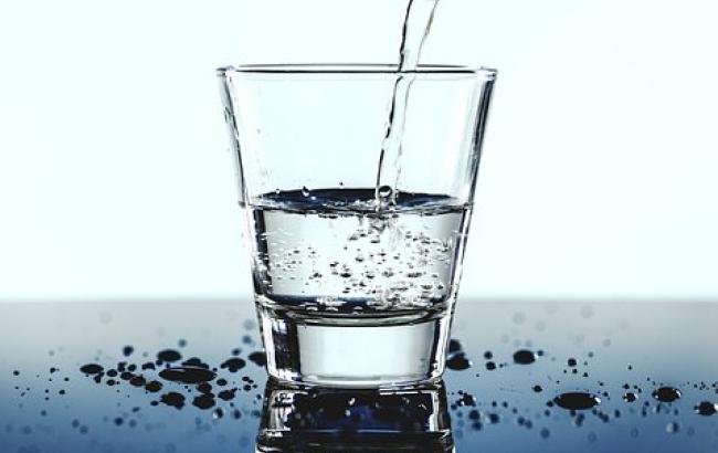 Эксперт рассказала, как приучить себя выпивать два литра воды в день