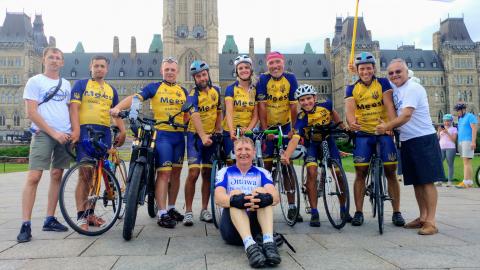 "Искренность местных просто поражала!": украинцы проехали 10 тысяч километров по Канаде и США и побывали в 430 городах