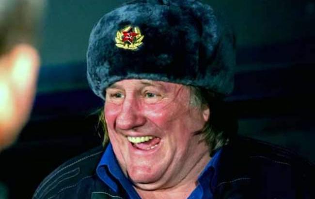 "Я исполняю роль вождя": Депардье бесплатно сыграл Сталина