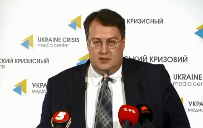 Геращенко пропонує Раді саджати у в'язницю за організацію проплачених мітингів