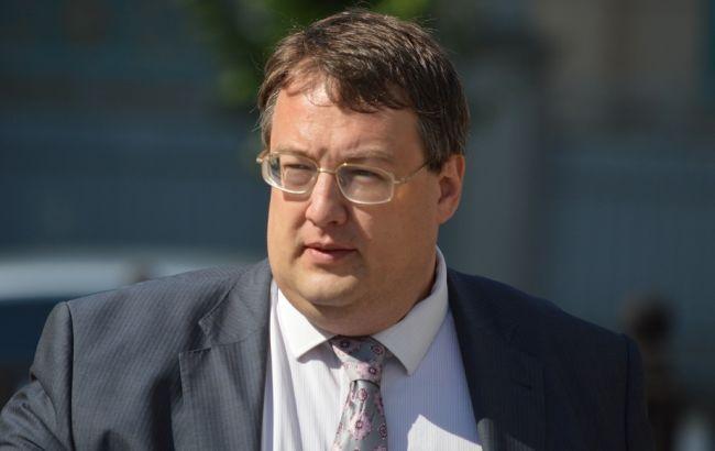 Перестрілка в Мукачево: оточені бійці просять про переговори, - Геращенко