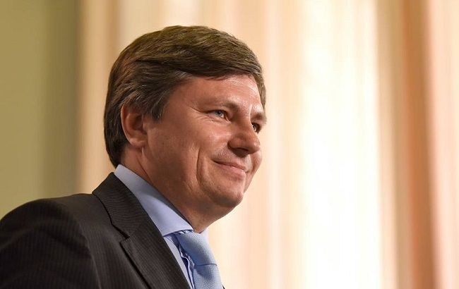 Представник Порошенко просить Раду затвердити рішення РНБО про санкції проти РФ