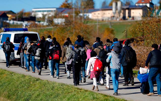 Полиция Германии высылает беженцев обратно в Австрию