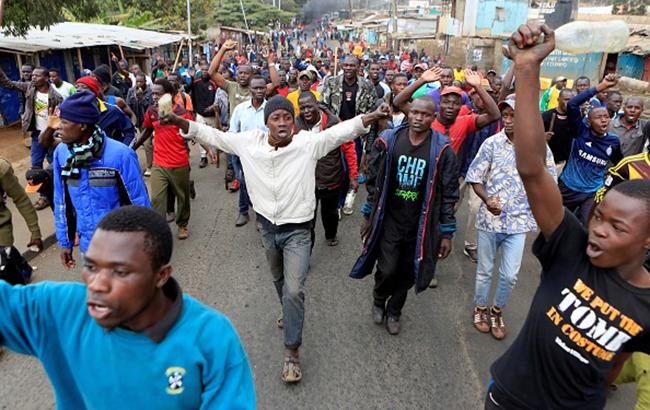 Протесты в Кении: оппозиция обвиняет силовиков в убийстве 100 активистов