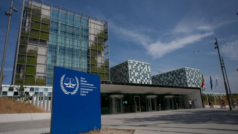 Герои музея "Голоса мирных" рассказали об участии в народном суде над Путиным в Гааге