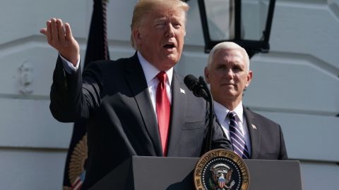 Трамп допустив введення мит на авто з Мексики