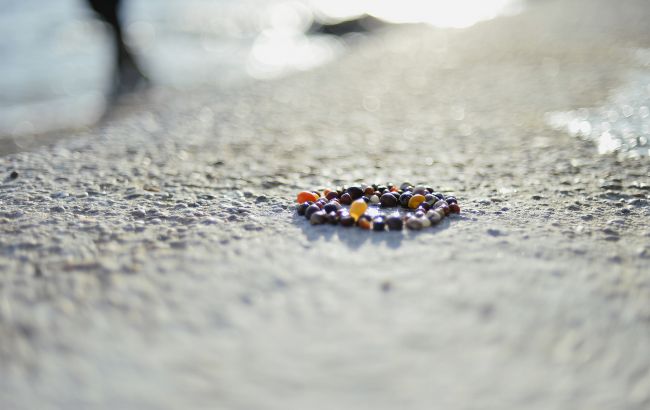 Почему нельзя подбирать потерянные украшения на улице: народные предостережения