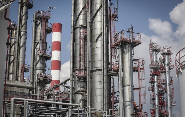 Прокачка нафти на російських НПЗ опустилась до 16-річного мінімуму