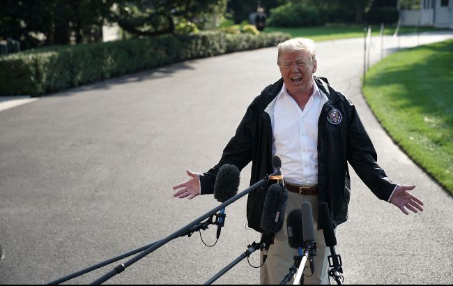 Трамп знову пригрозив Франції митами на вина