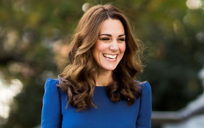 Какую обувь предпочитает Кейт Миддлтон в поездках: бюджетный тренд