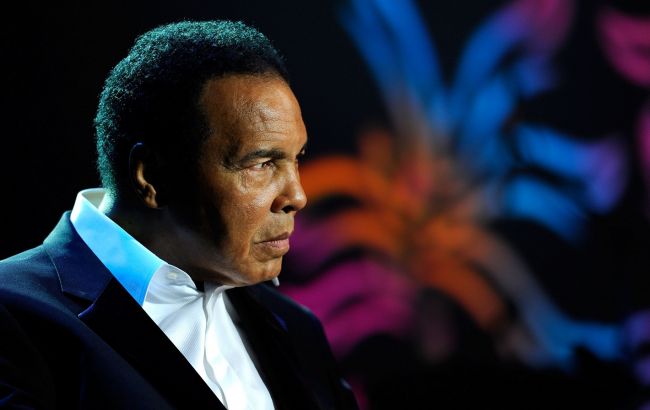 Чемпіонський пояс Мухаммеда Алі пішов з молотка за 6 мільйонів доларів