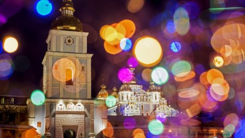 Вихідні на Різдво. Скільки відпочиватимемо і чи доведеться відпрацьовувати