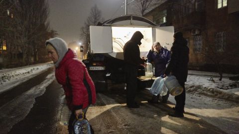 Из-за обстрела боевиков почти 50 городов и сел на Донбассе остались без воды