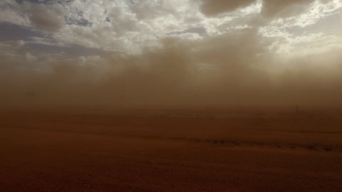 Испанию накрыла мощная песчаная буря