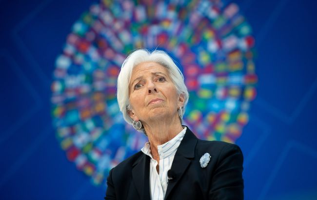 Курс євро різко виріс до долара після заяви глави ЄЦБ про підвищення ставок