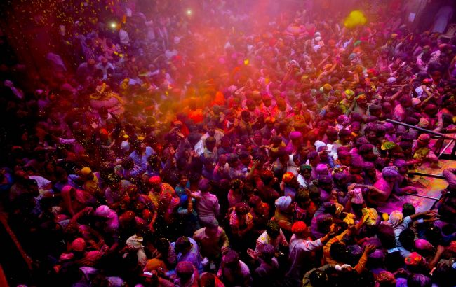 Индия обогнала Китай по численности населения, - World Population Review