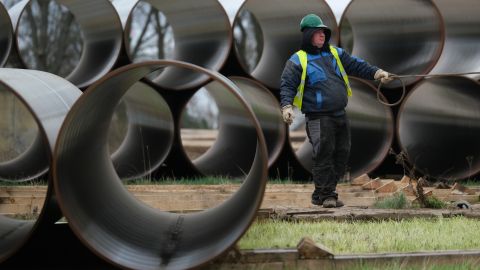 Оператор "Северного потока-2" опроверг завершение строительства 23 августа